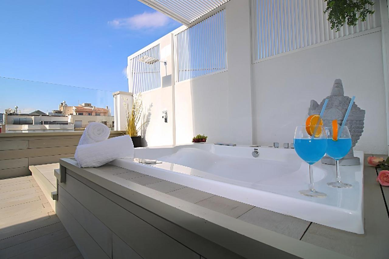 Incredible Penthouse With Jacuzzi In The Center, Unique In The Area Apartment Barcelona Bagian luar foto